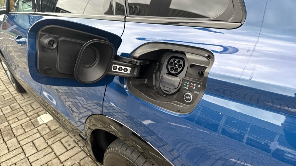 Used Audi Q6 e-tron 2025 for sale - 76870617: Photo 41