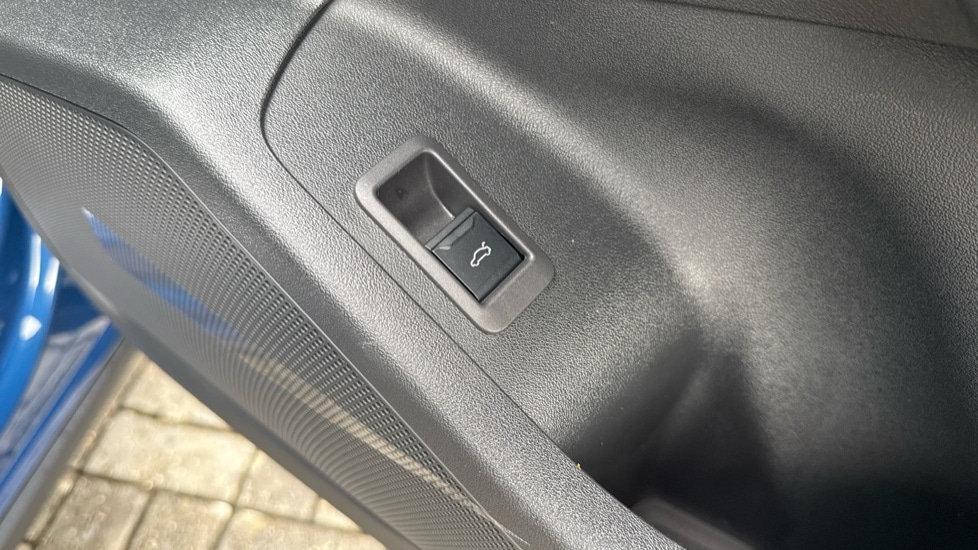 Used Audi Q6 e-tron 2025 for sale - 76870617: Photo 48