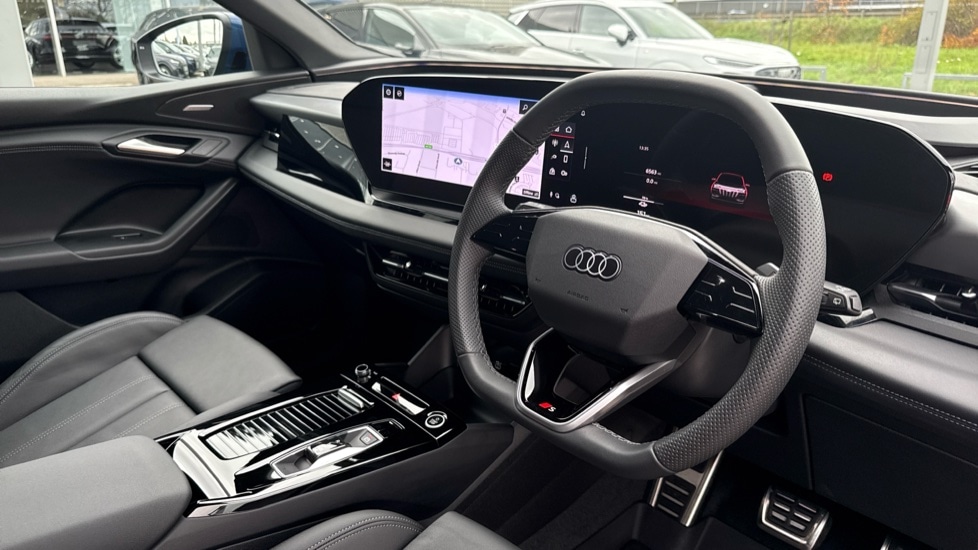 Used Audi Q6 e-tron 2025 for sale - 76870617: Photo 6