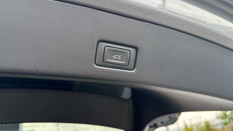 Used Audi Q4 e-tron 2022 for sale - 76593692: Photo 41