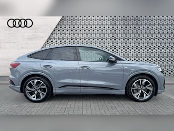 Used Audi Q4 e-tron 2022 for sale - 76593692: Photo