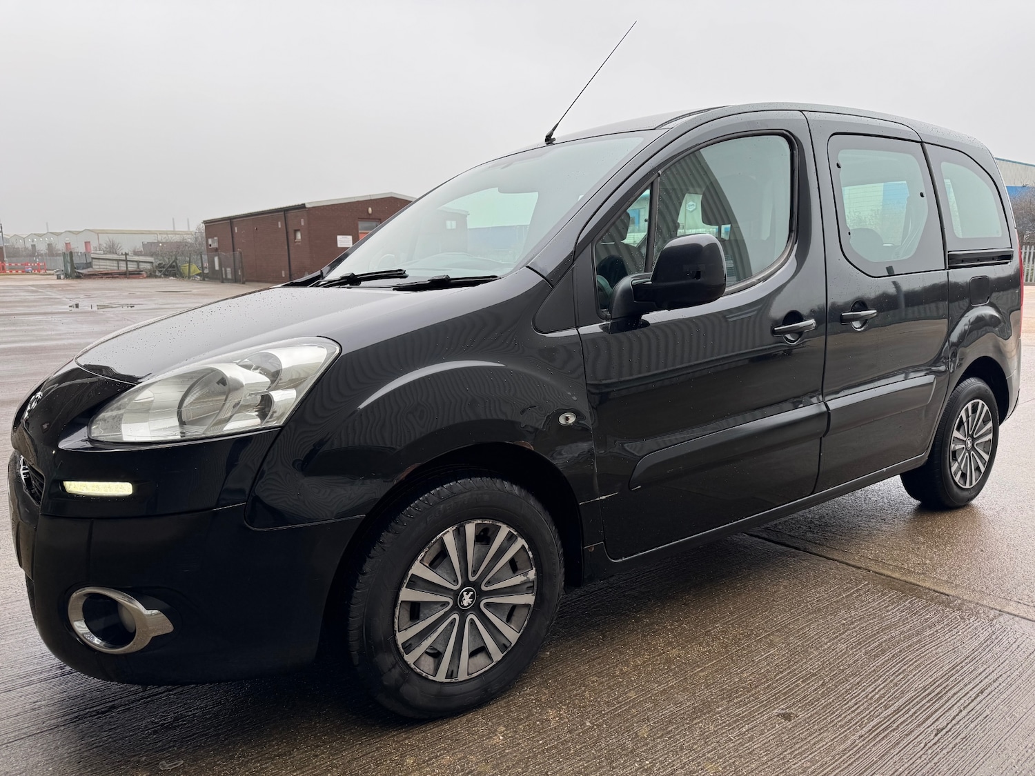 Used Peugeot Partner Tepee 2013 for sale - 77794457: Photo 18