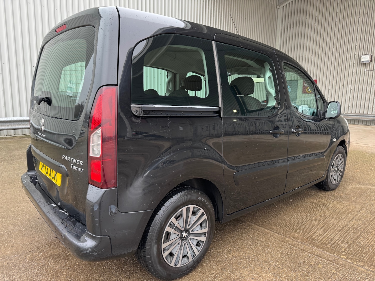 Used Peugeot Partner Tepee 2013 for sale - 77794457: Photo 6