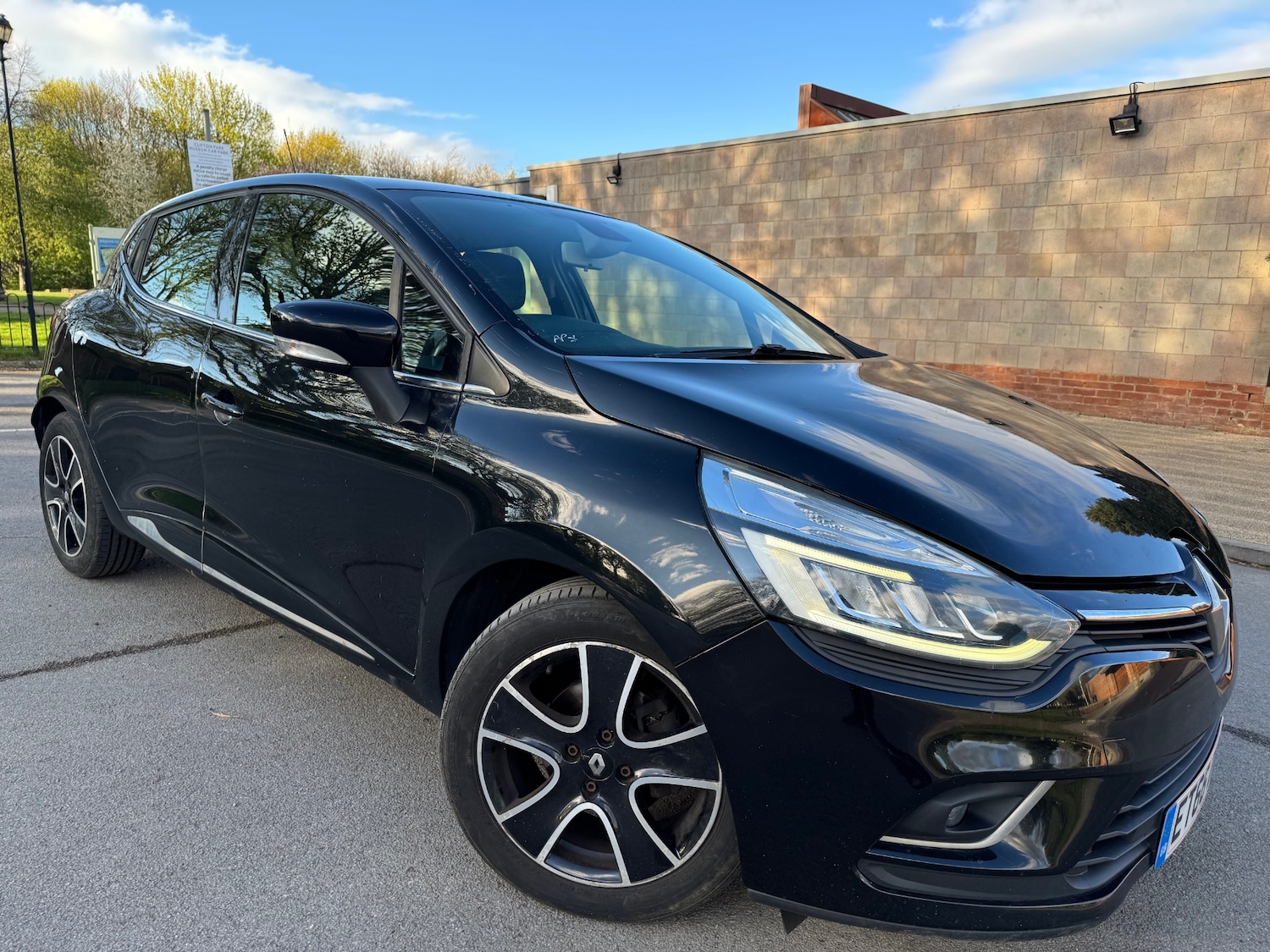 Used Renault Clio 2016 for sale - 78031358: Photo 1
