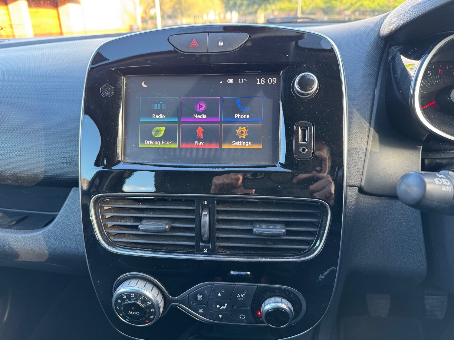 Used Renault Clio 2016 for sale - 78031358: Photo 11