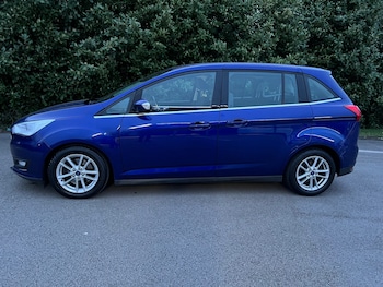 Used Ford Grand C-Max 2017 for sale - 75523480: Photo