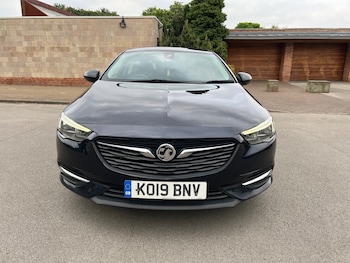 Used Vauxhall Insignia 2019 for sale - 78033589: Photo