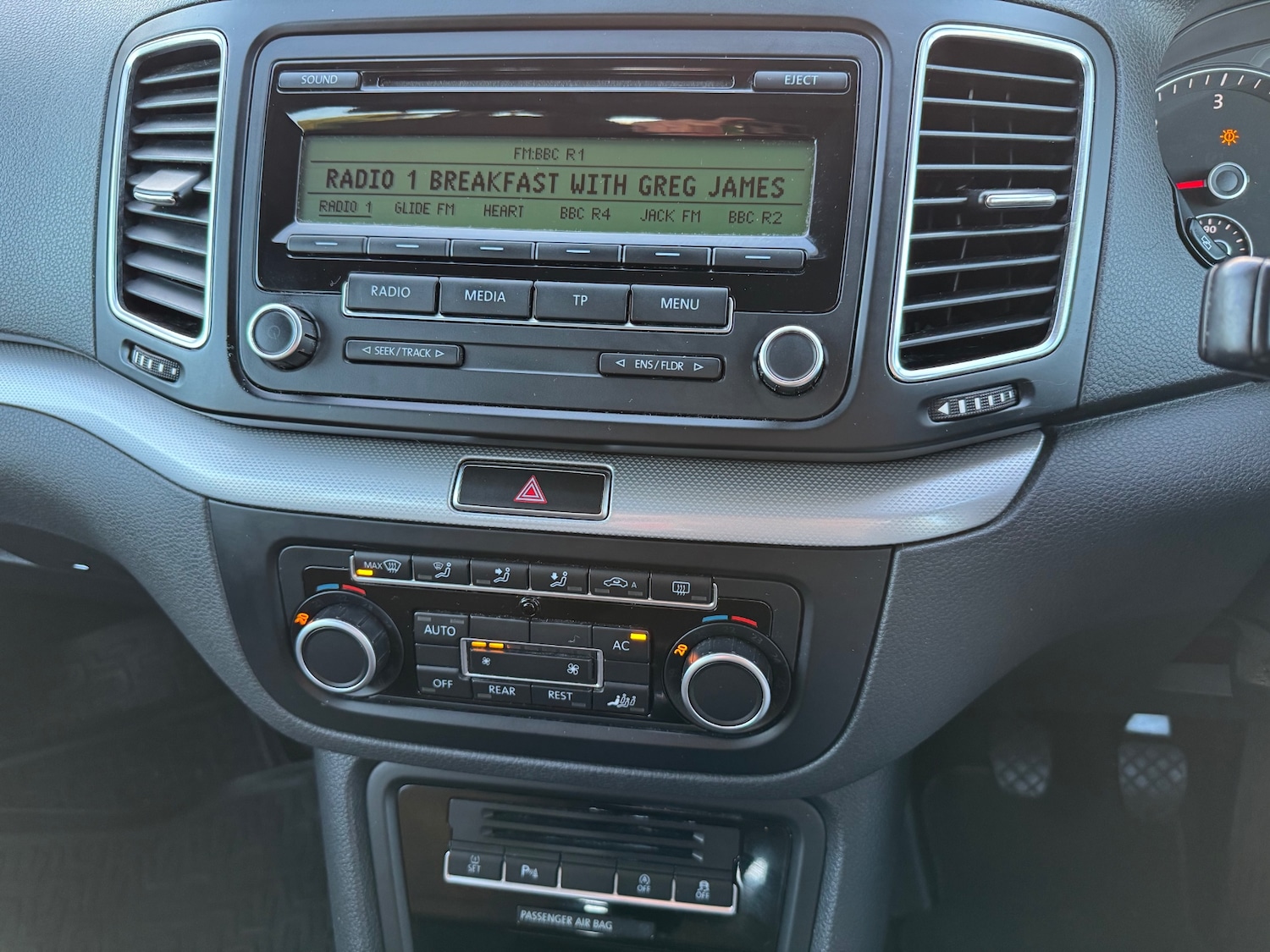 Used Volkswagen Sharan 2010 for sale - 76644524: Photo 12