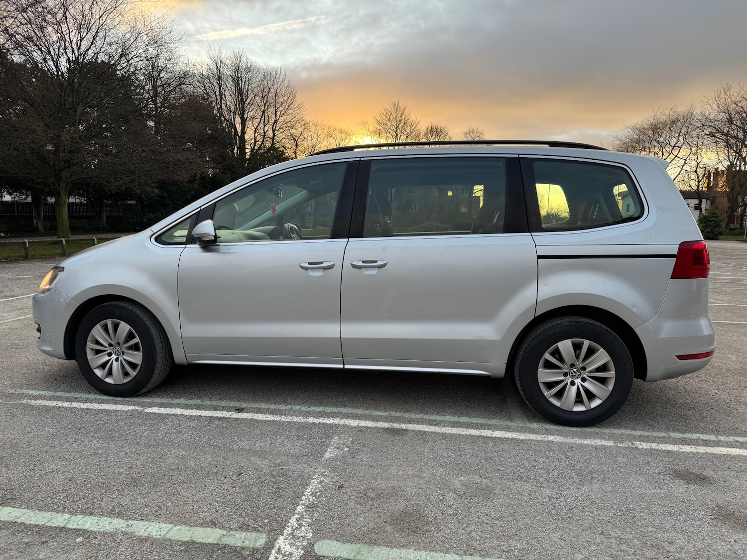 Used Volkswagen Sharan 2010 for sale - 76644524: Photo 17