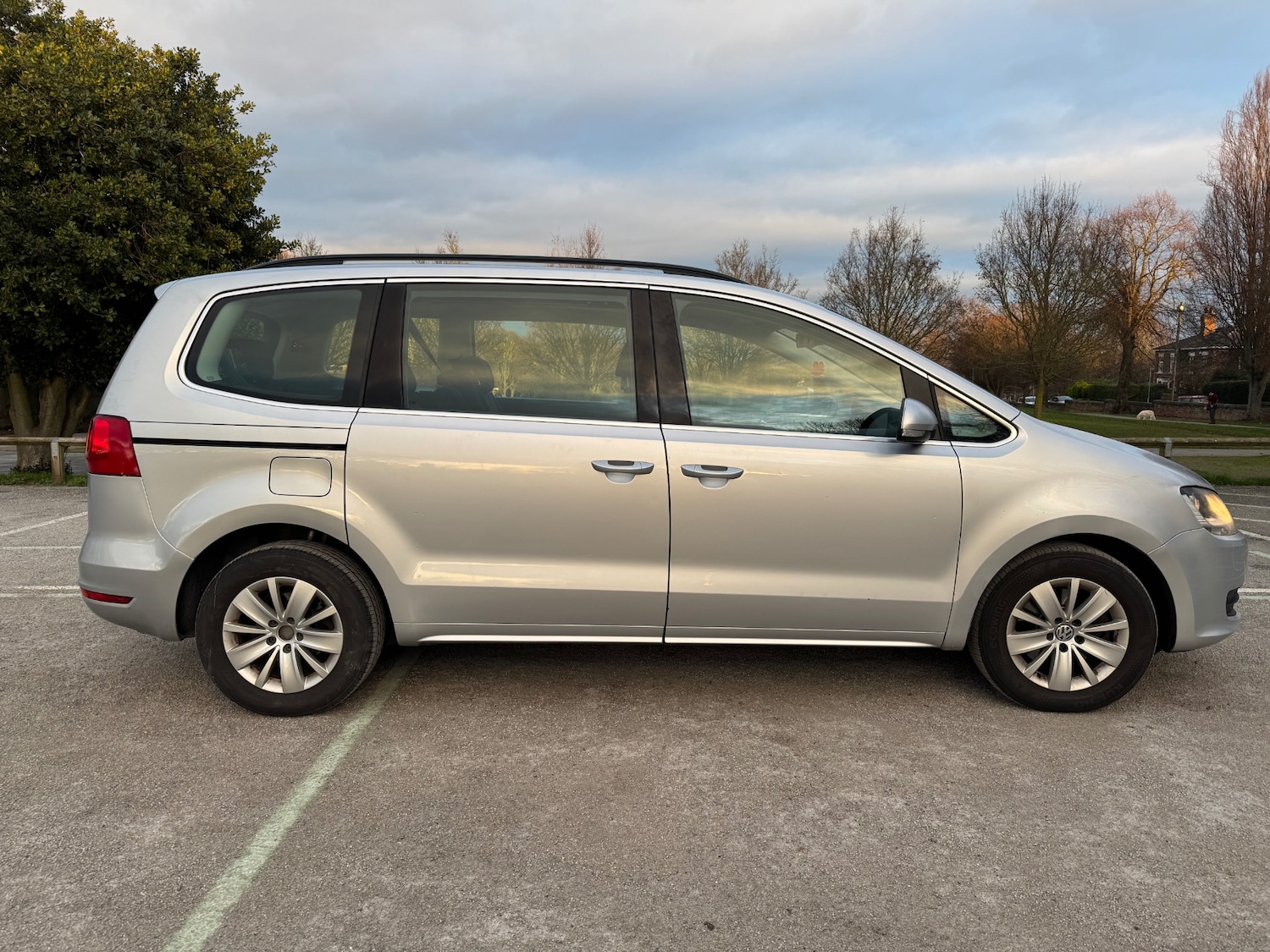 Used Volkswagen Sharan 2010 for sale - 76644524: Photo 18