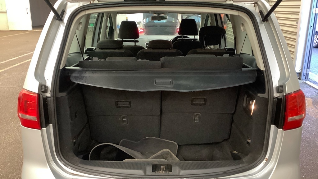 Used Volkswagen Sharan 2010 for sale - 76644524: Photo 5