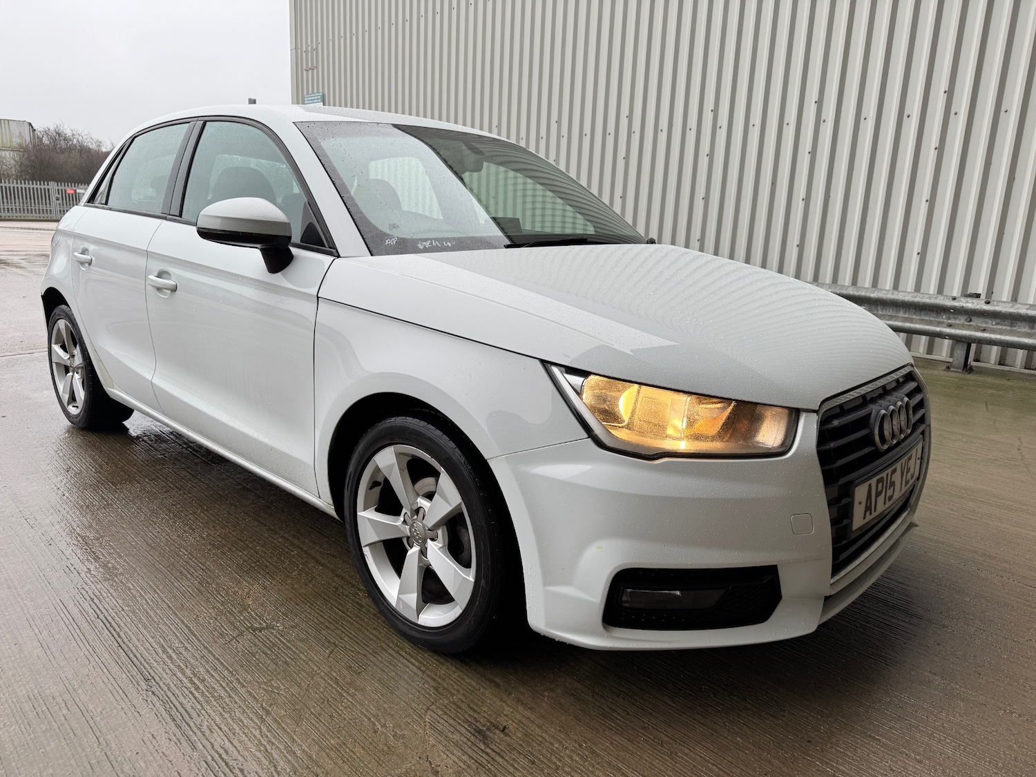 Used Audi A1 2015 for sale - 77342922: Photo 15