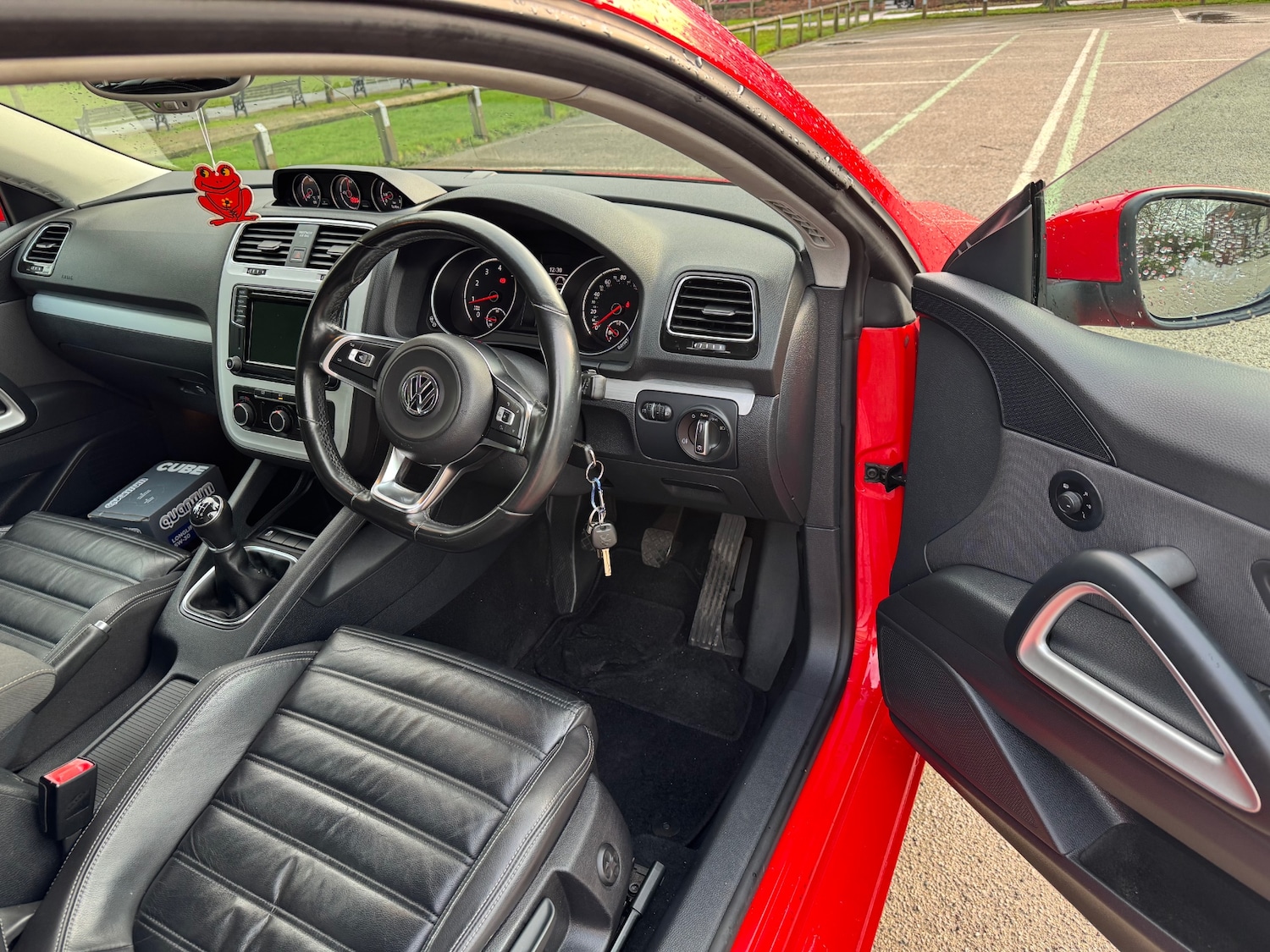 Used Volkswagen Scirocco 2015 for sale - 77039110: Photo 7