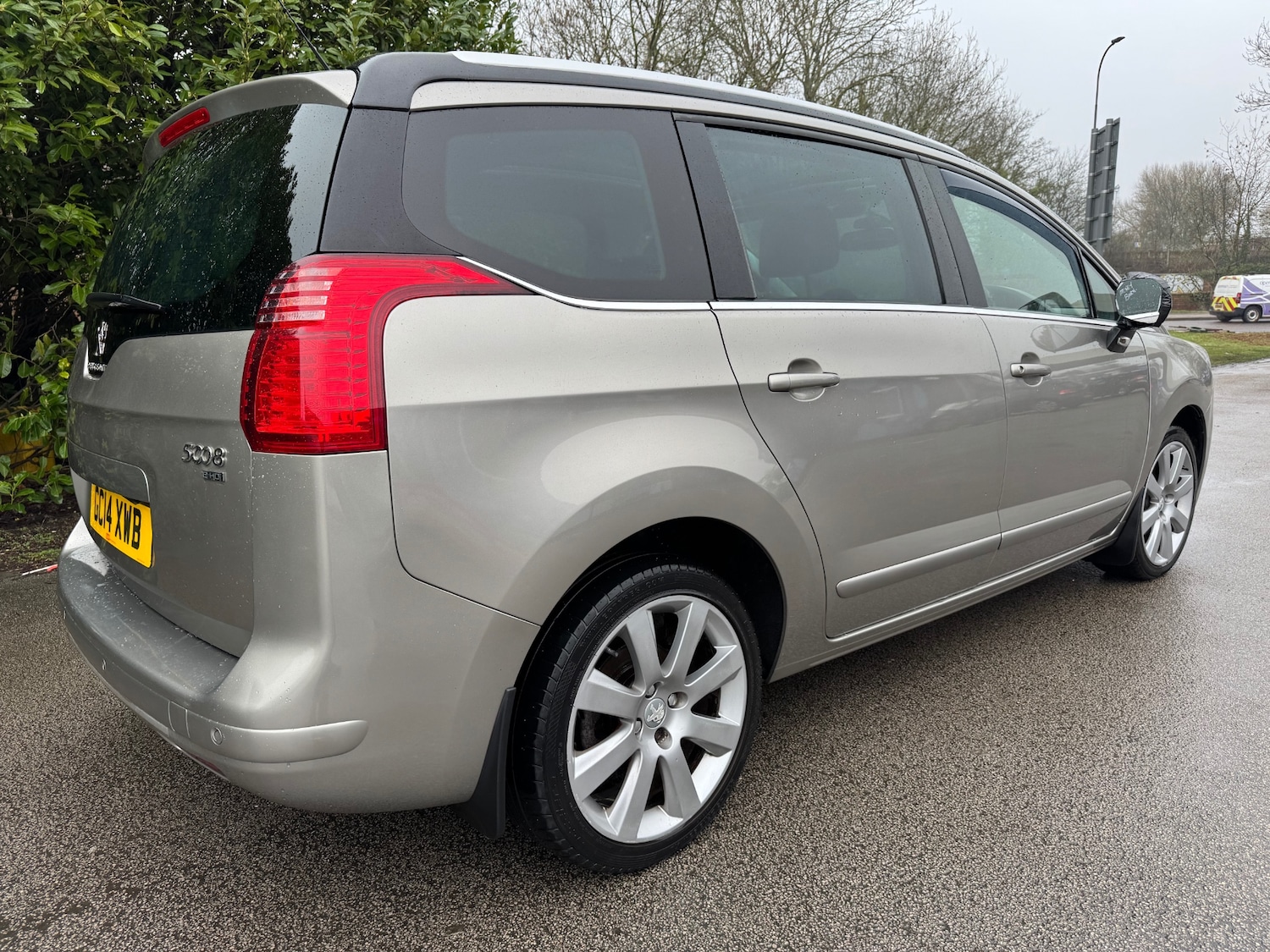 Used Peugeot 5008 2014 for sale - 77054169: Photo 6