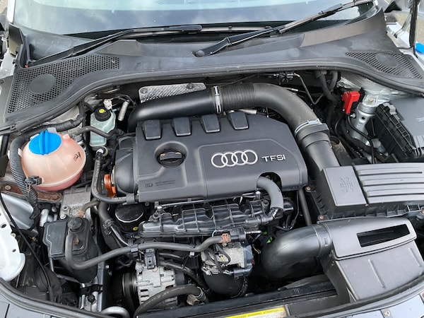 Used Audi TT 2011 for sale - 74125033: Photo 12