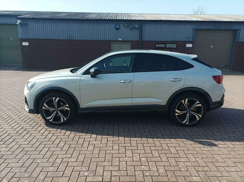 Used Audi Q3 2020 for sale - 78182319: Photo 2