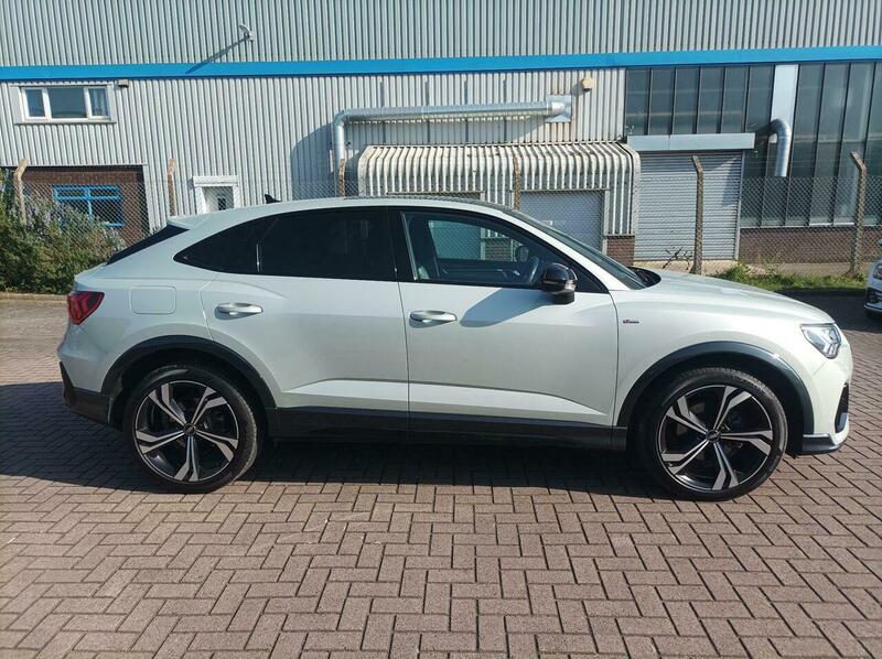 Used Audi Q3 2020 for sale - 78182319: Photo 3