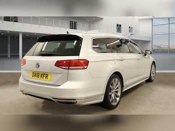 Used Volkswagen Passat 2018 for sale - 77584233: Photo