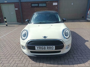 Used MINI Hatch 2018 for sale - 75462438: Photo
