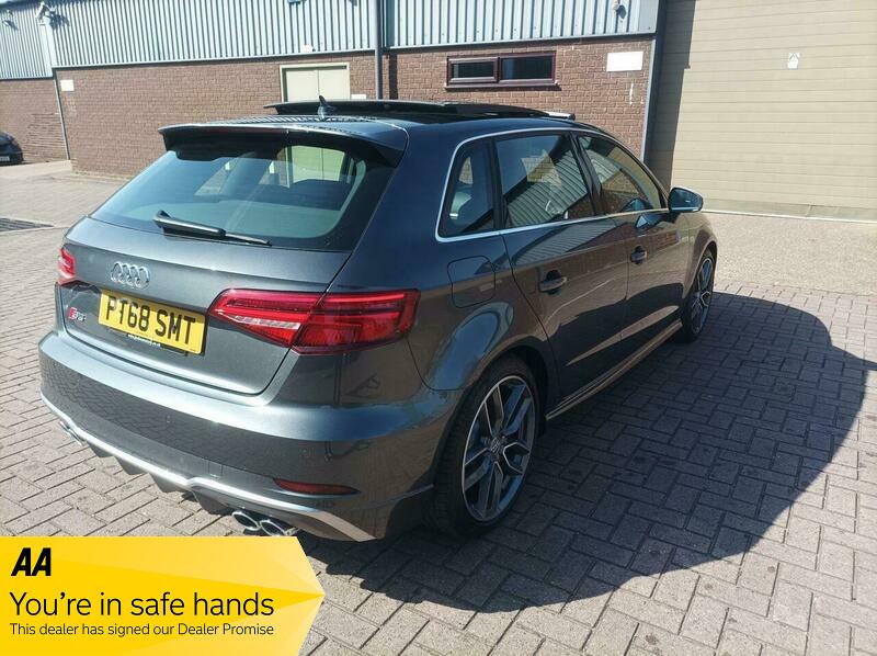 Used Audi S3 2018 for sale - 77976885: Photo 7