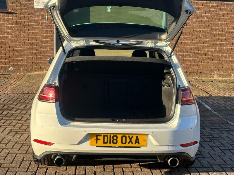 Used Volkswagen Golf 2018 for sale - 77547932: Photo 32