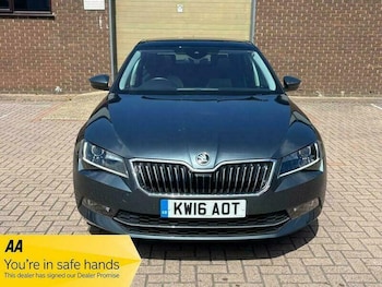 Used Skoda Superb 2016 for sale - 79222348: Photo