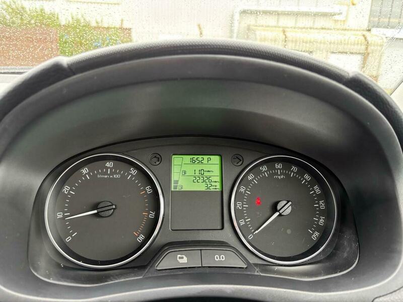 Used Skoda Roomster 2015 for sale - 77632314: Photo 18