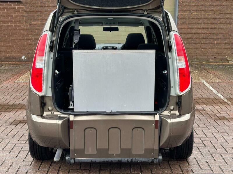 Used Skoda Roomster 2015 for sale - 77632314: Photo 7