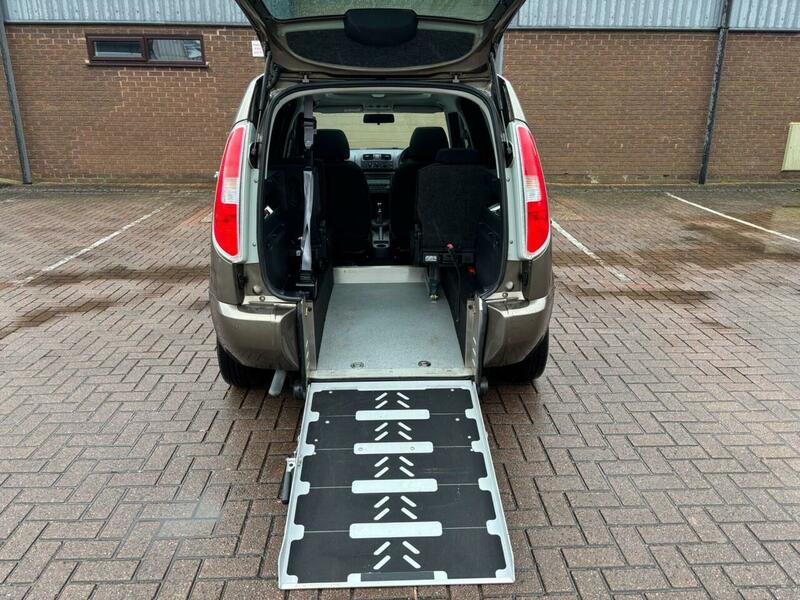 Used Skoda Roomster 2015 for sale - 77632314: Photo 8