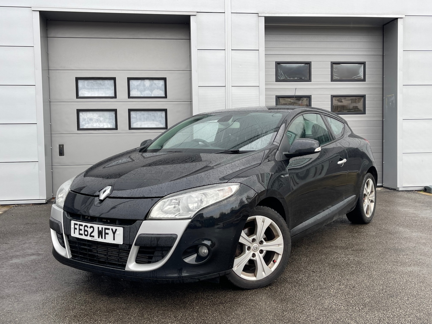 Used Renault Megane 2012 for sale - 77453783: Photo 2