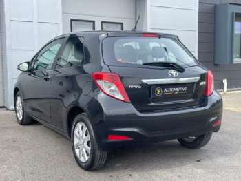 Used Toyota Yaris 2013 for sale - 74231503: Photo