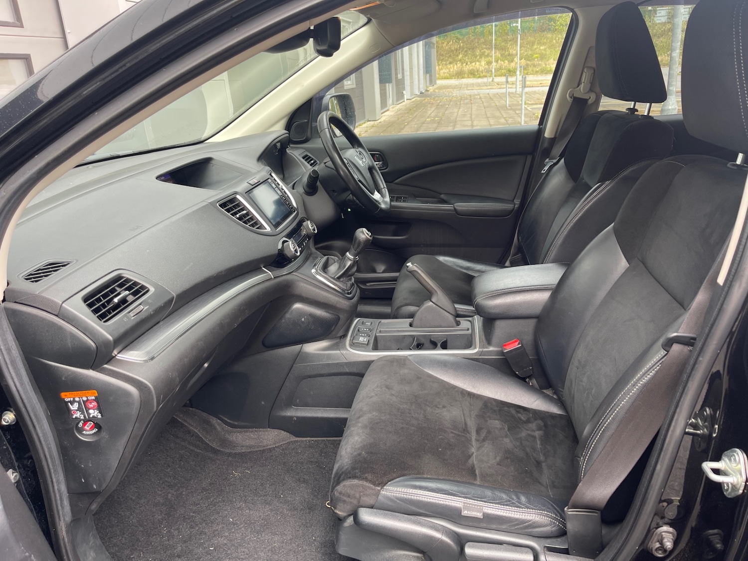 Used Honda CR-V 2015 for sale - 76359023: Photo 15