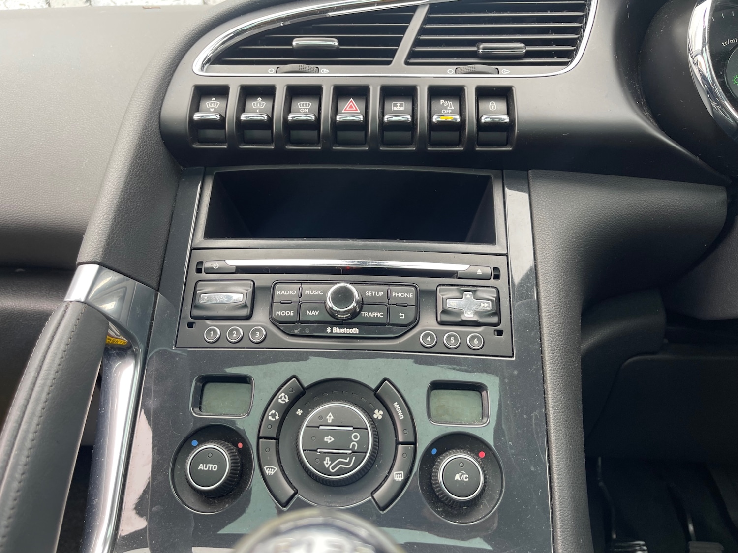 Used Peugeot 3008 2015 for sale - 76359026: Photo 23