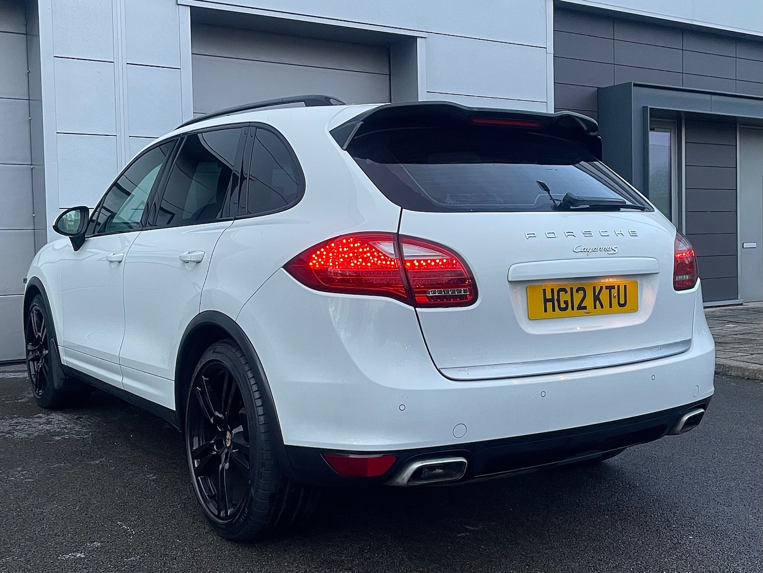 Used Porsche Cayenne 2012 for sale - 77982739: Photo 6