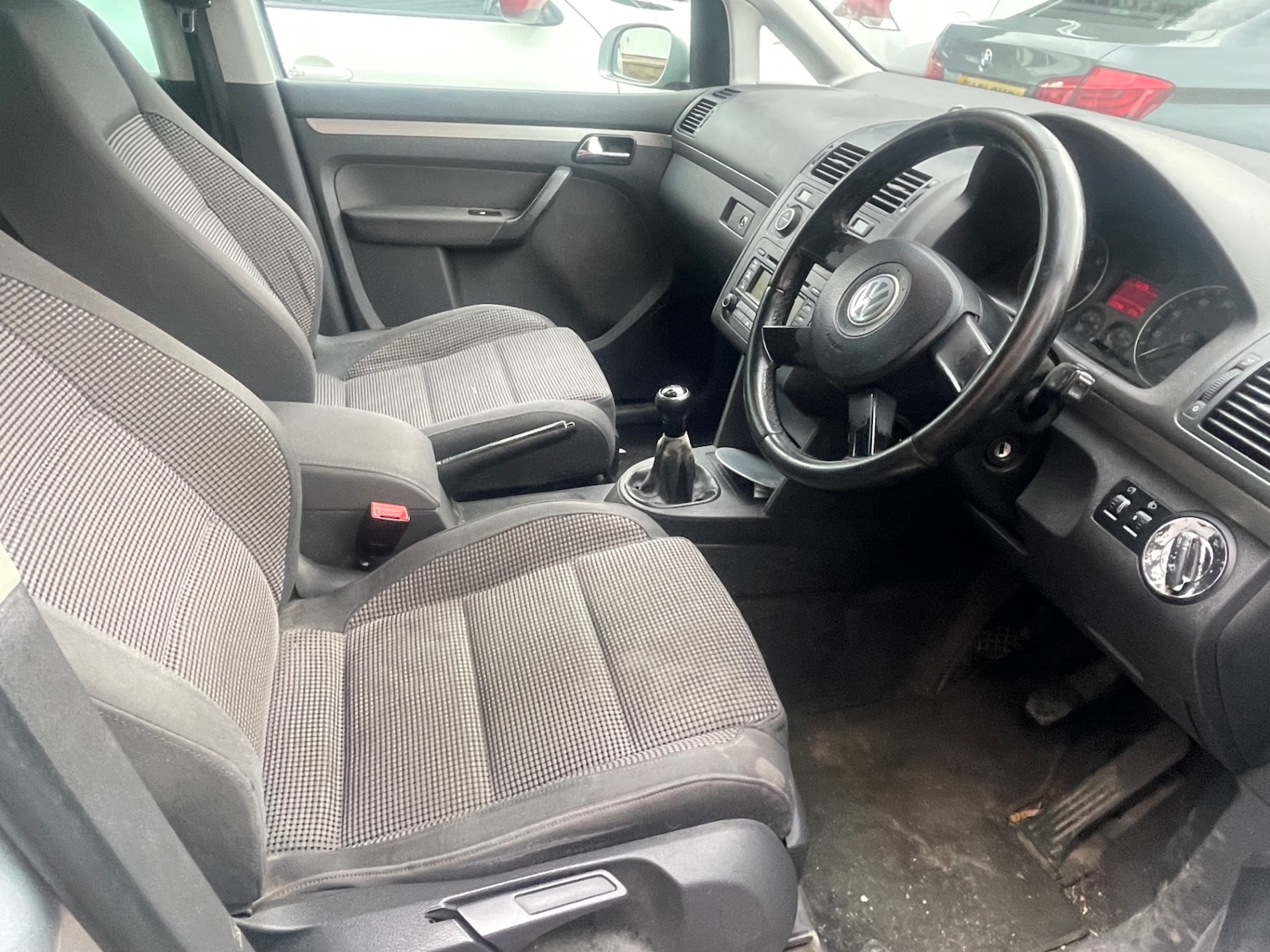 Used Volkswagen Touran 2004 for sale - 76511053: Photo 11