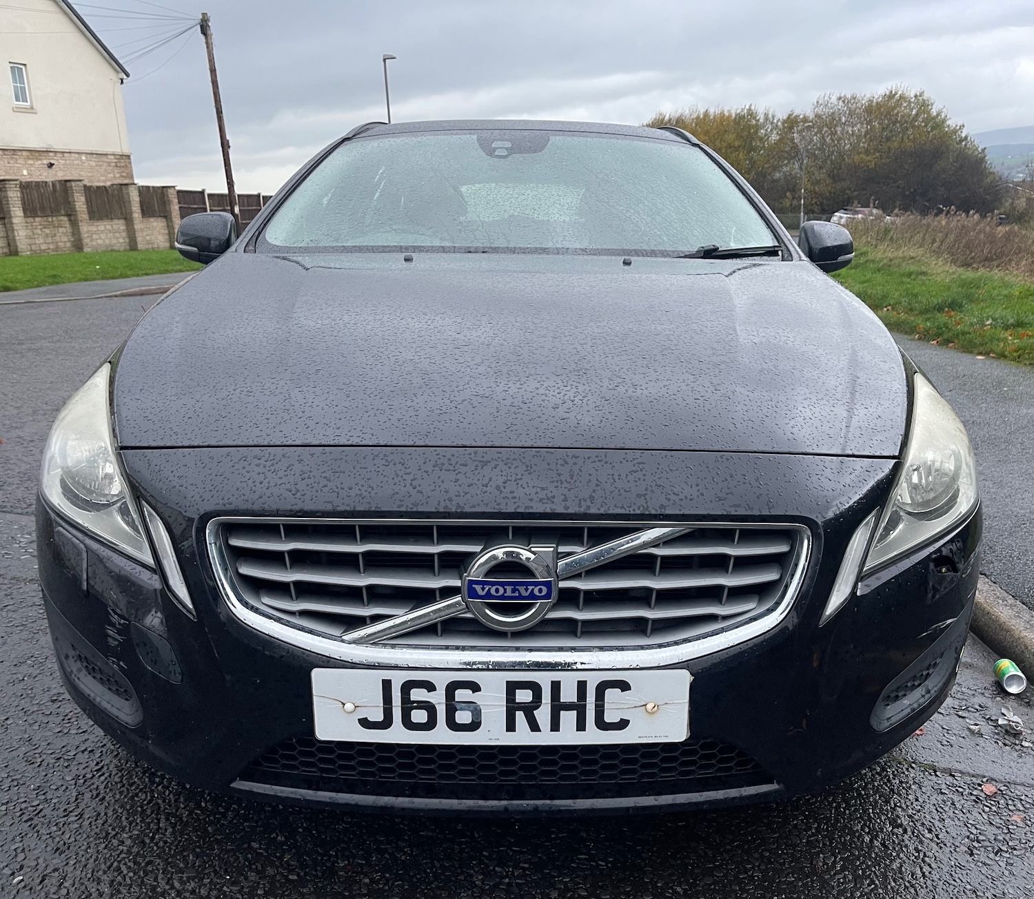 Used Volvo V60 2011 for sale - 76565255: Photo 2