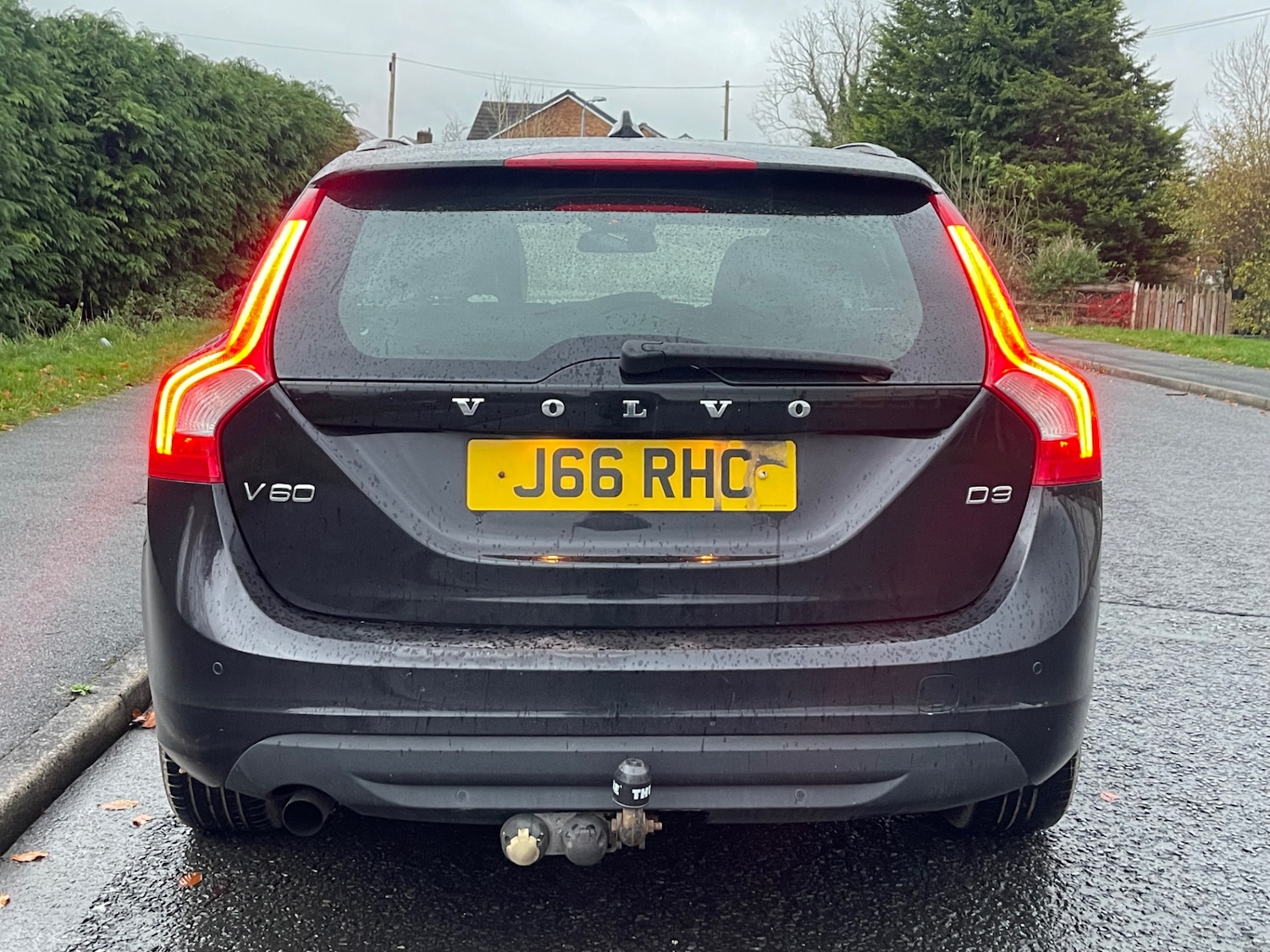 Used Volvo V60 2011 for sale - 76565255: Photo 4