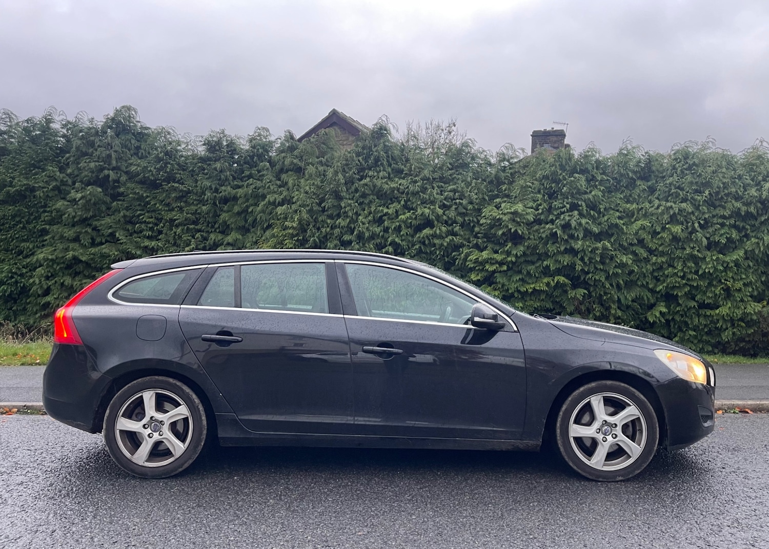 Used Volvo V60 2011 for sale - 76565255: Photo 7