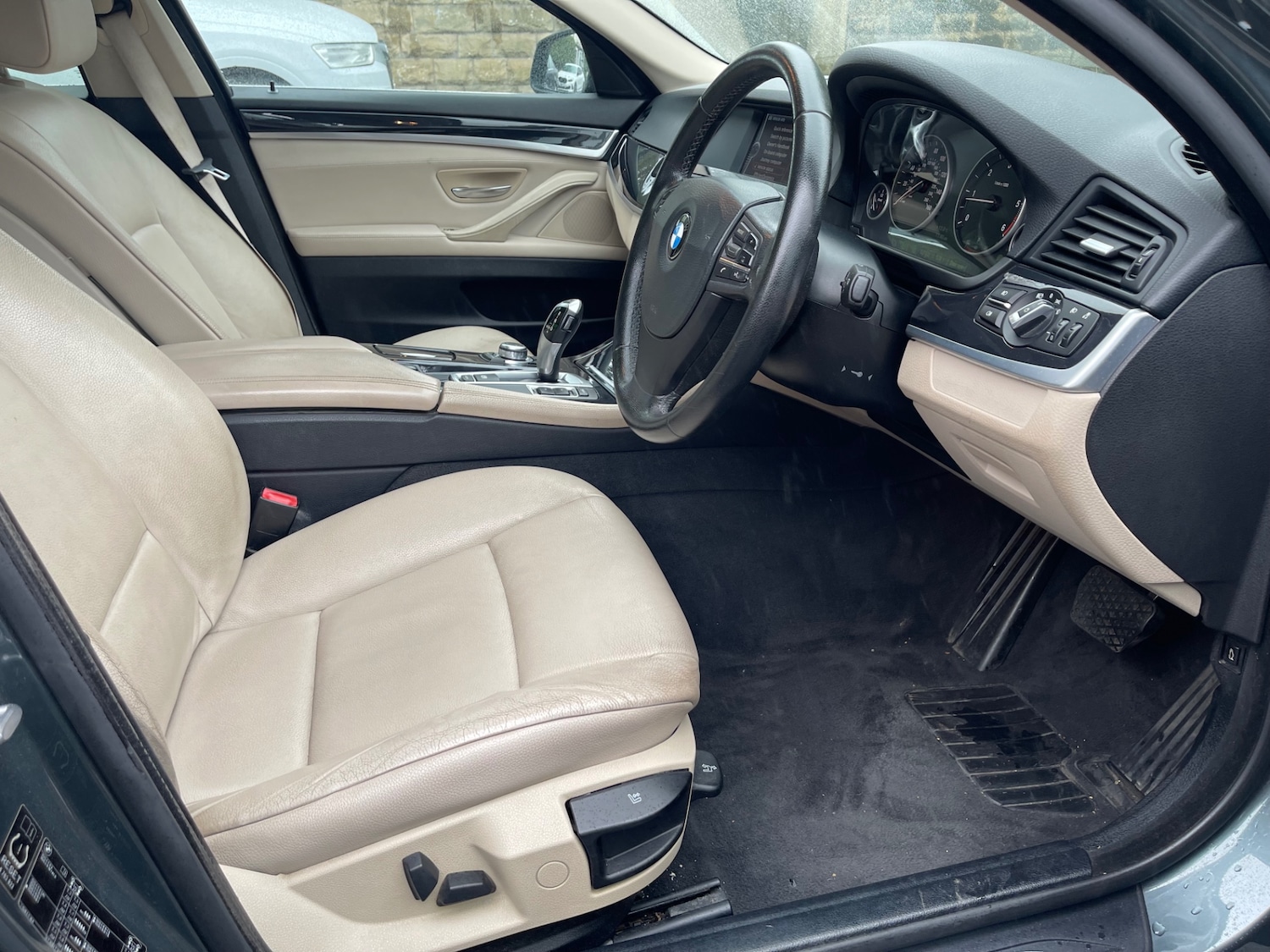 Used BMW 5 Series 2011 for sale - 76171471: Photo 17