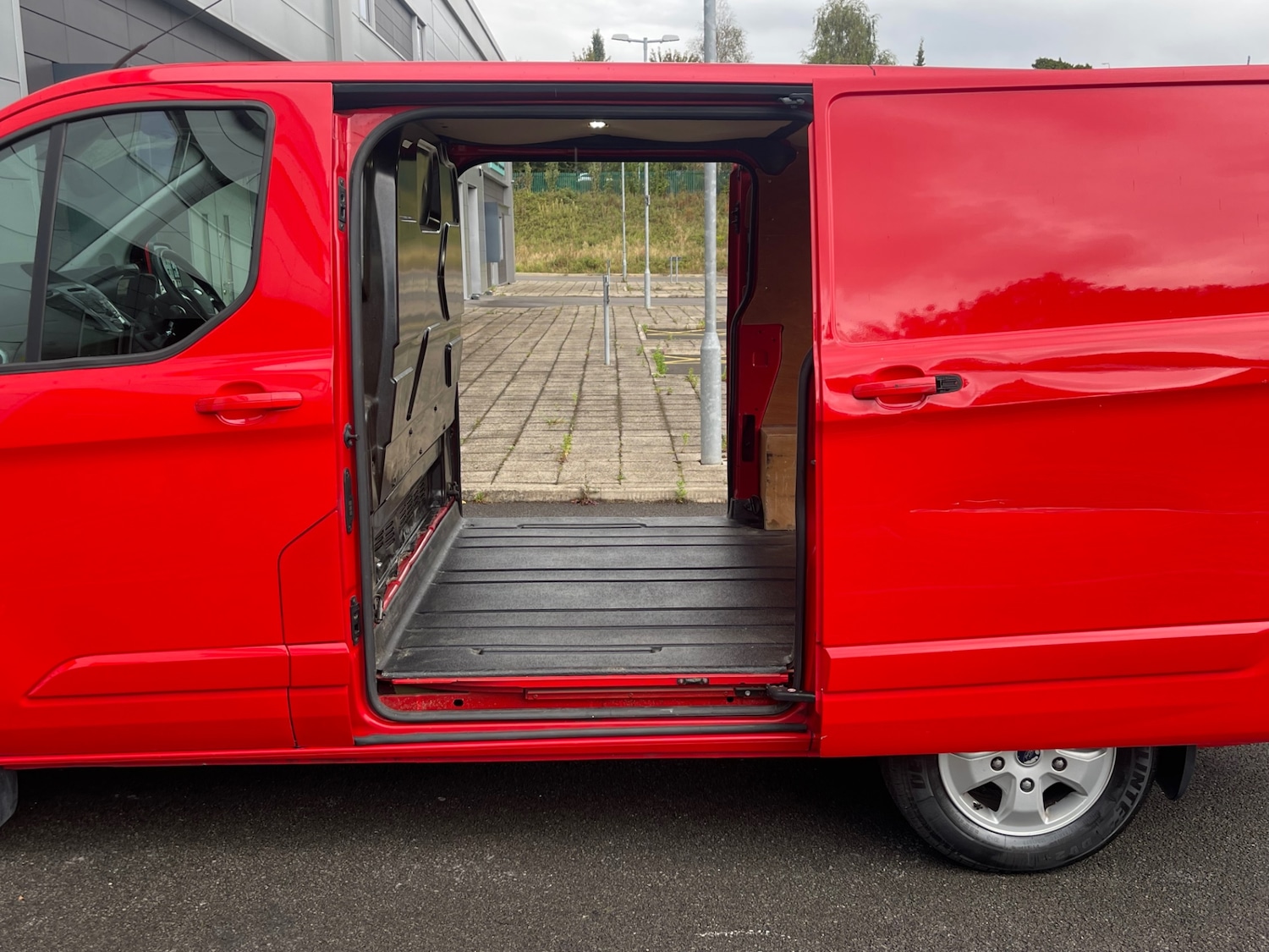 Used Ford Transit Custom 2015 for sale - 76098999: Photo 9