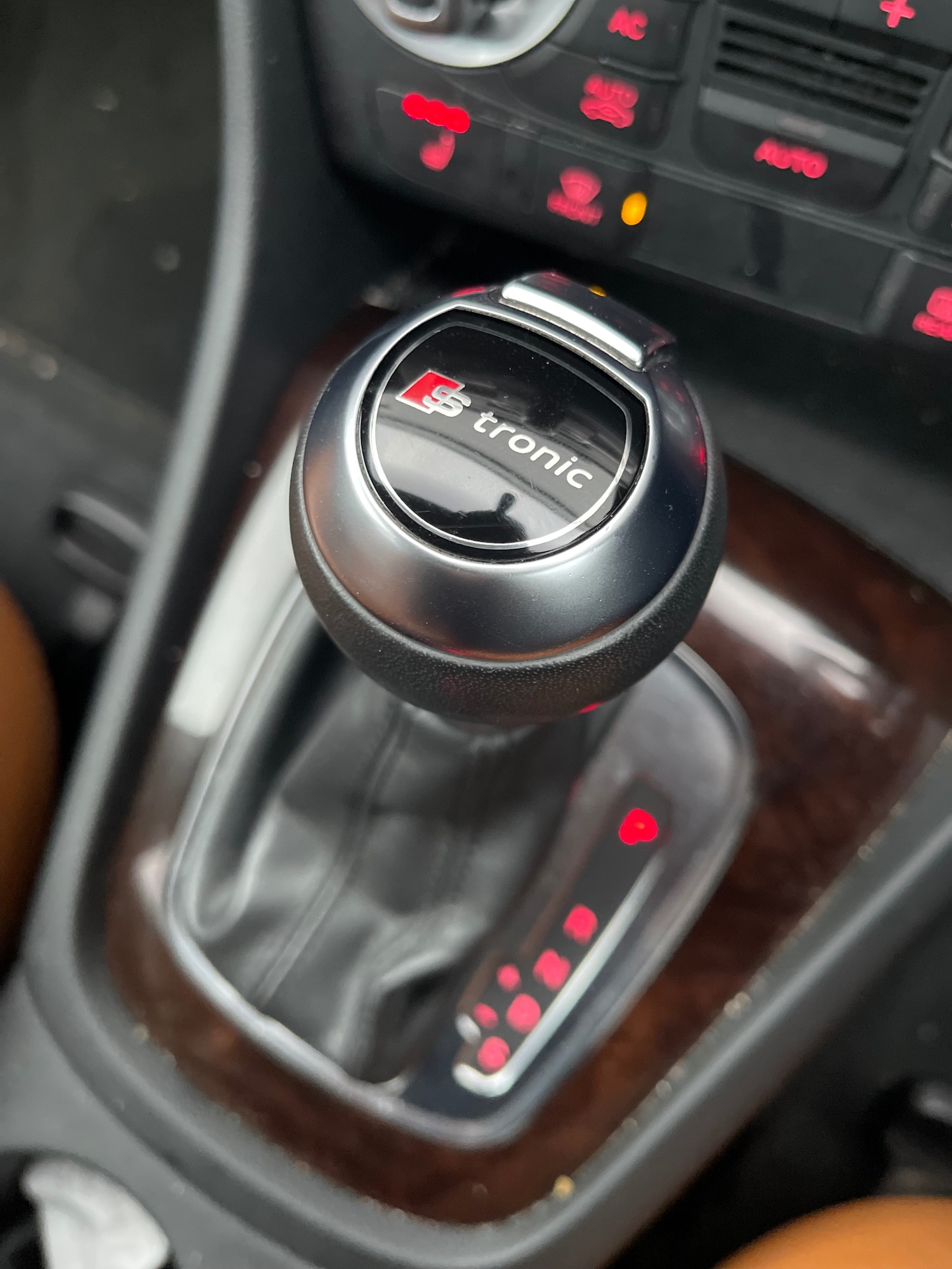 Used Audi Q3 2012 for sale - 77242866: Photo 13