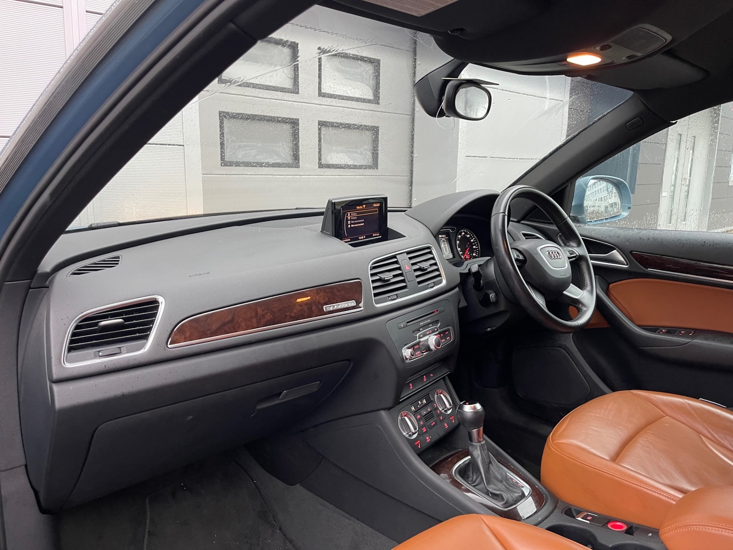 Used Audi Q3 2012 for sale - 77242866: Photo 17