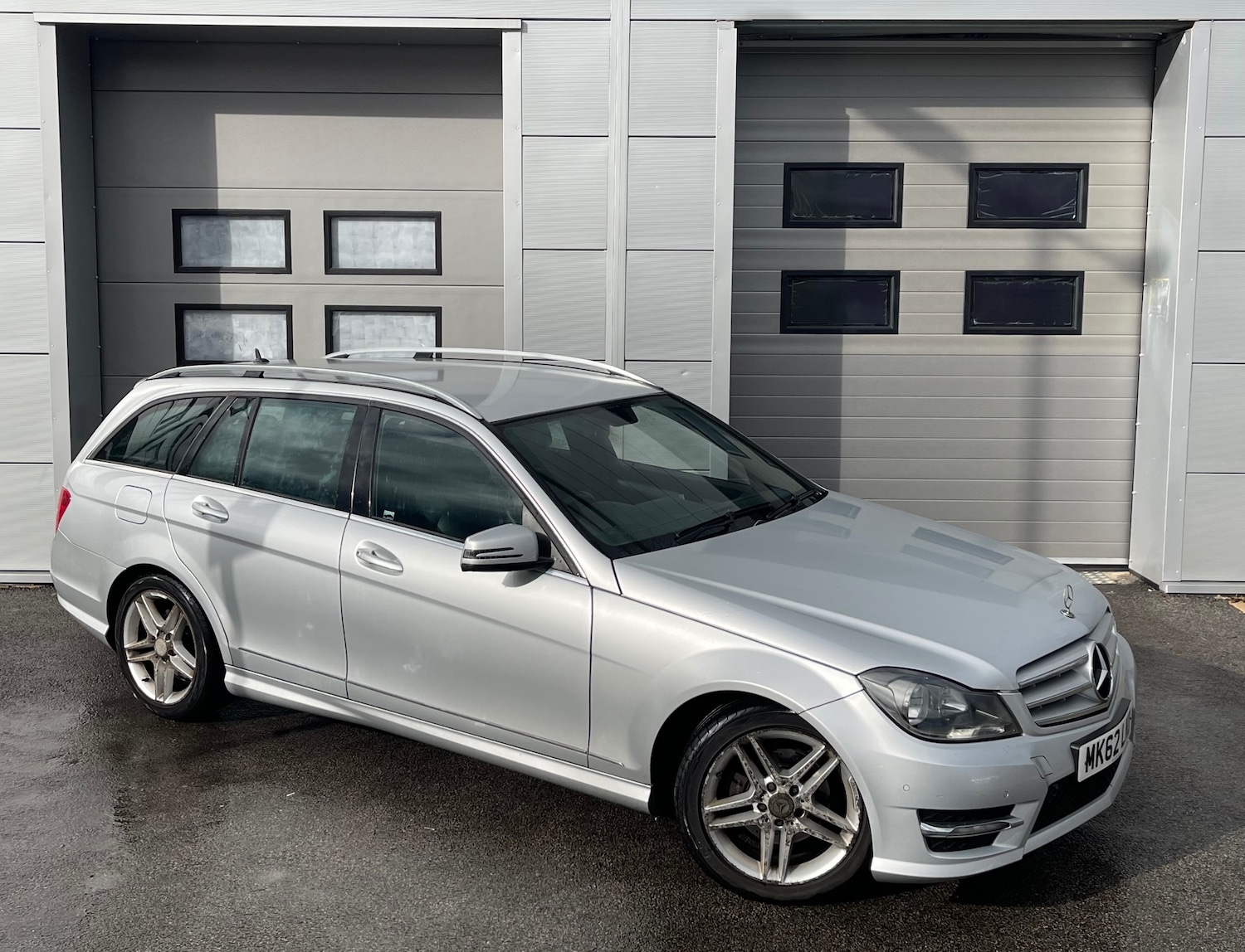 Used Mercedes-Benz C Class 2012 for sale - 76359024: Photo 1