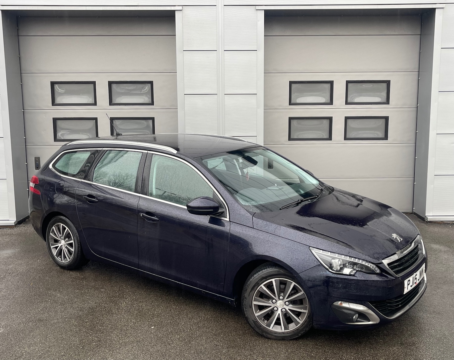 Used Peugeot 308 2015 for sale - 76850557: Photo 1