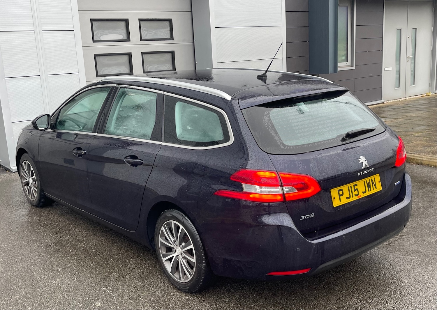Used Peugeot 308 2015 for sale - 76850557: Photo 8