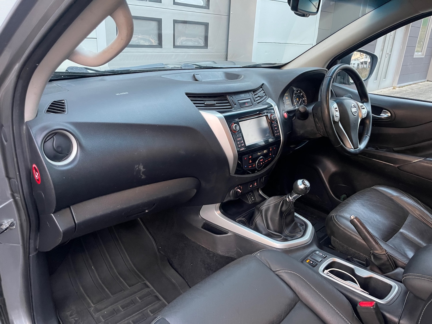 Used Nissan Navara 2017 for sale - 77053778: Photo 17