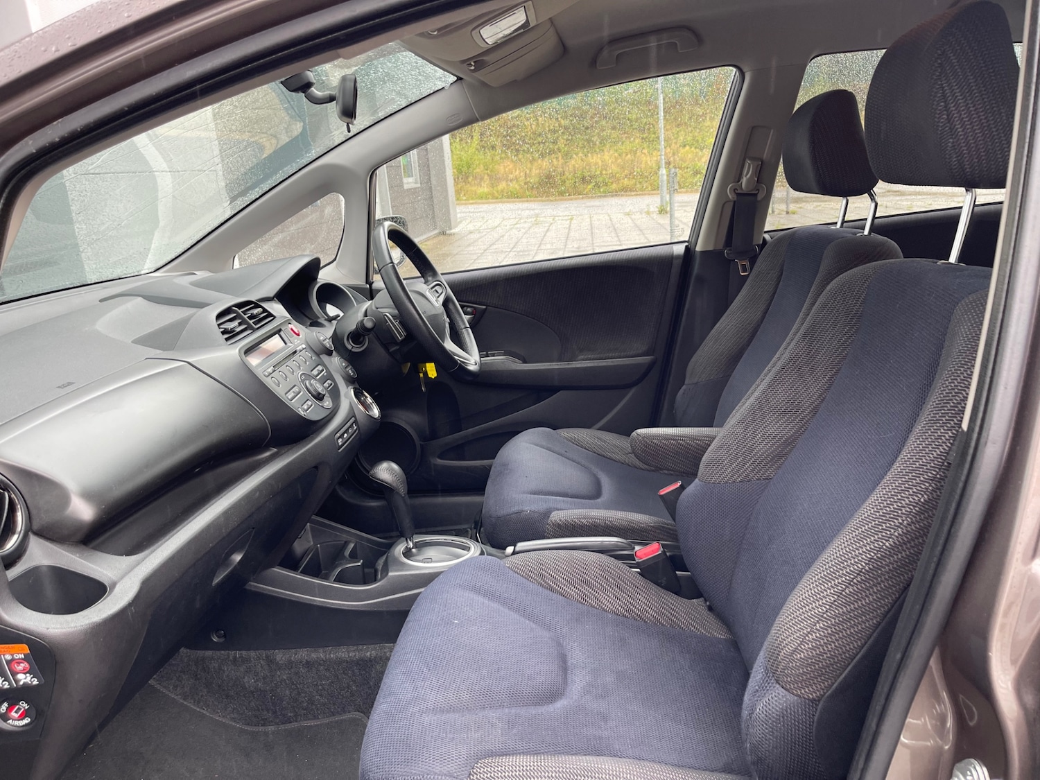 Used Honda Jazz 2014 for sale - 76000486: Photo 12