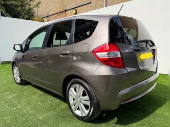Used Honda Jazz 2014 for sale - 76000486: Photo