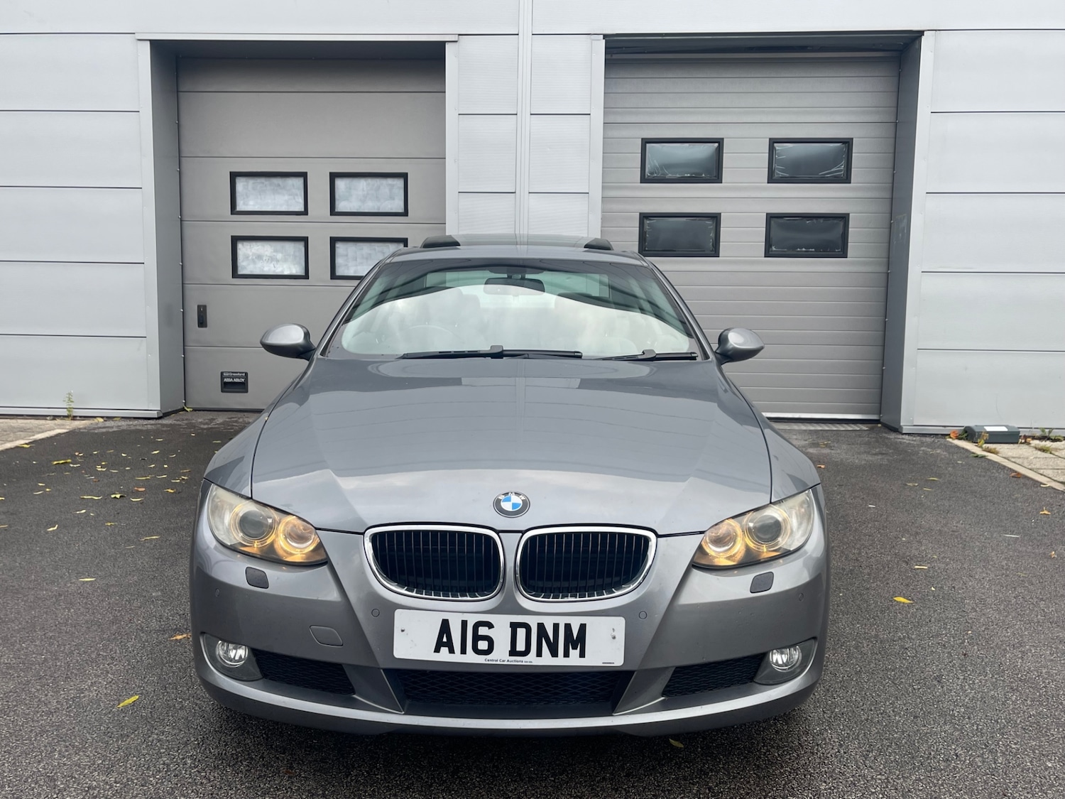 Used BMW 3 Series 2009 for sale - 77030046: Photo 2