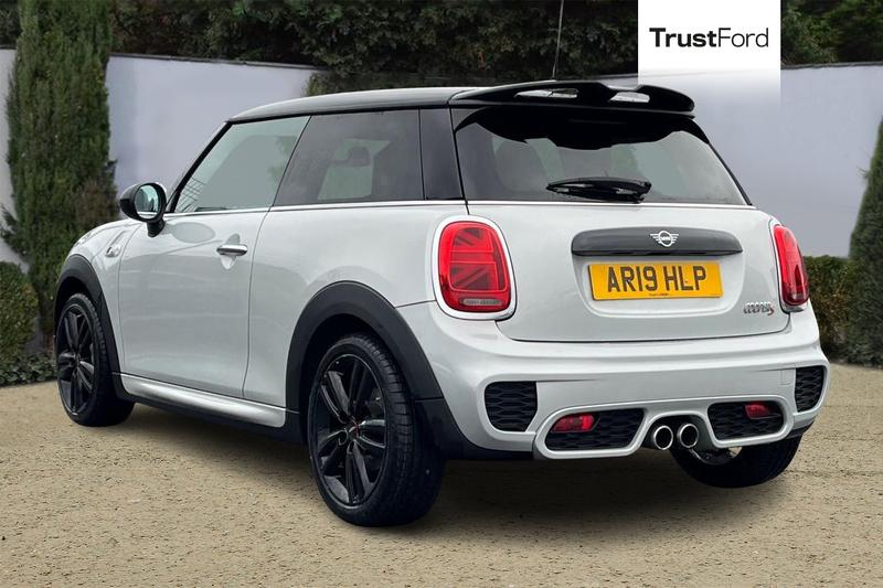 Used MINI Hatch 2019 for sale - 77186880: Photo 2